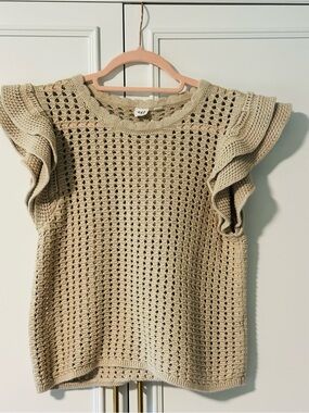 Gap Crochet Ruffle Sleeve Top in Beige Size S fits M